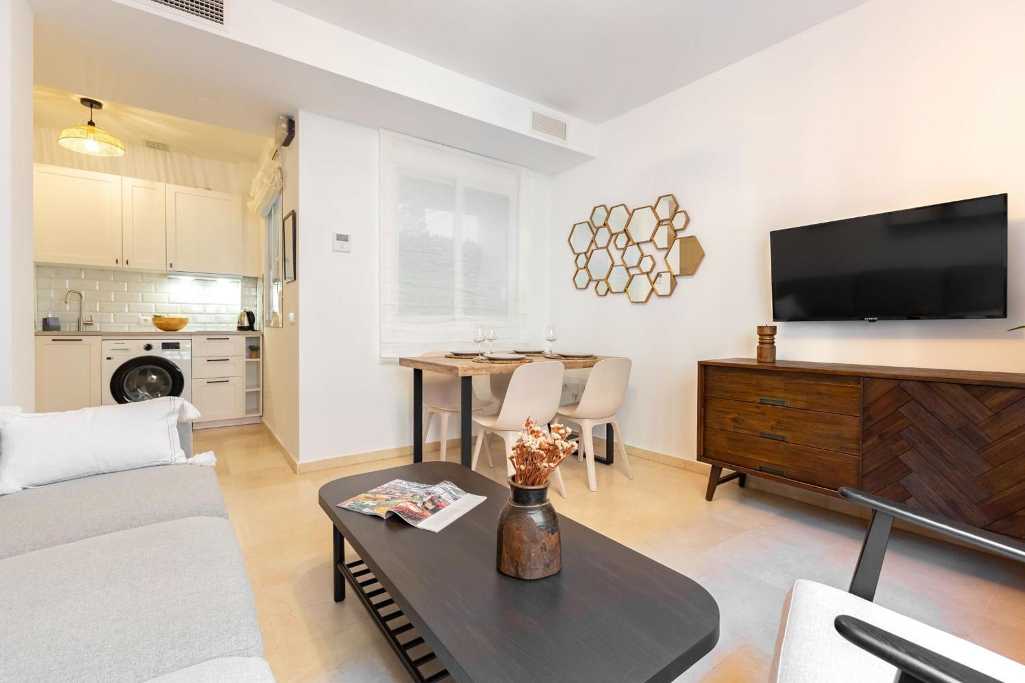 Charming 2 Bedroom Apartment At San Marcos Plaza By Ocityzen Севиля Екстериор снимка