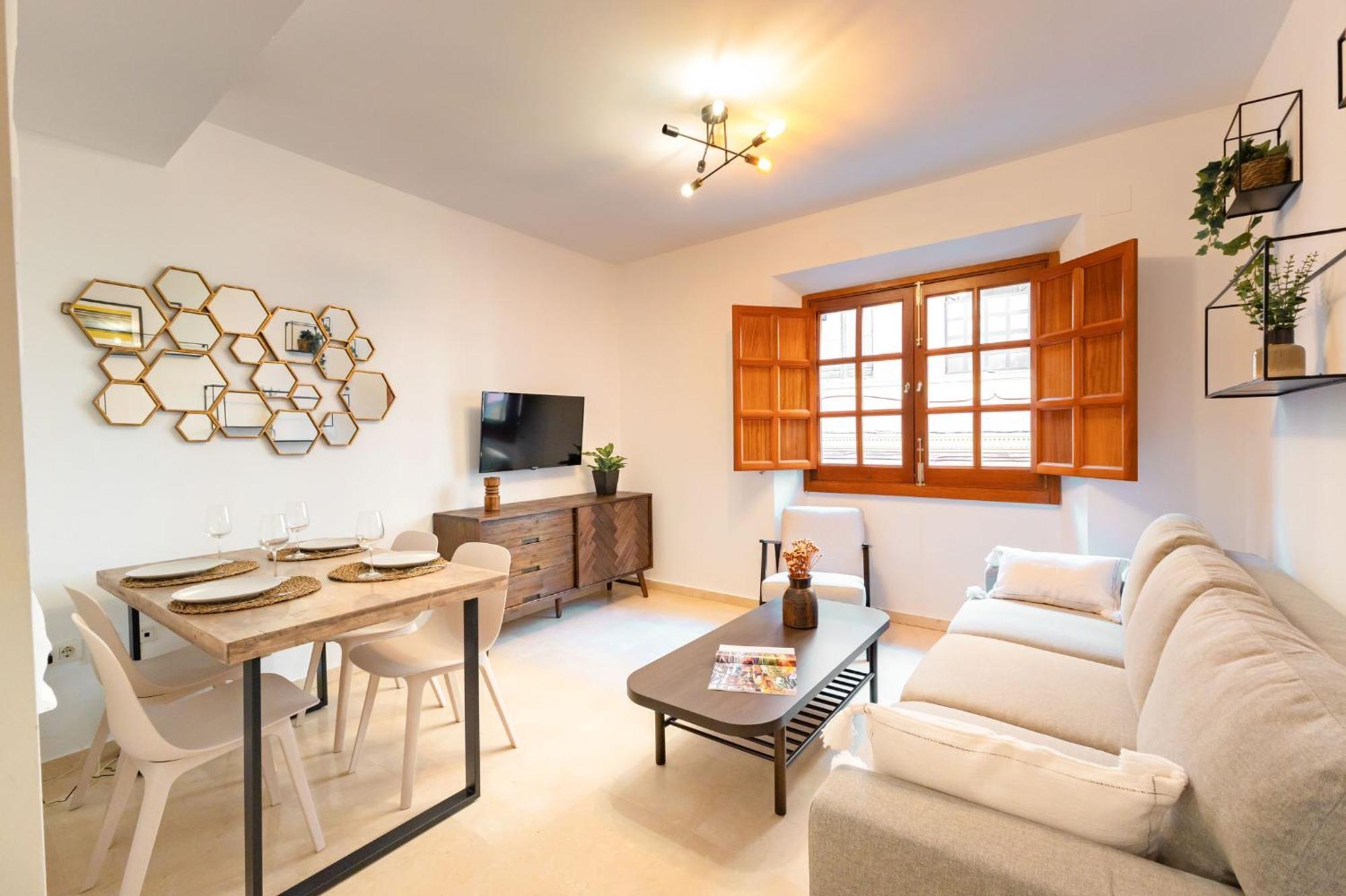 Charming 2 Bedroom Apartment At San Marcos Plaza By Ocityzen Севиля Екстериор снимка